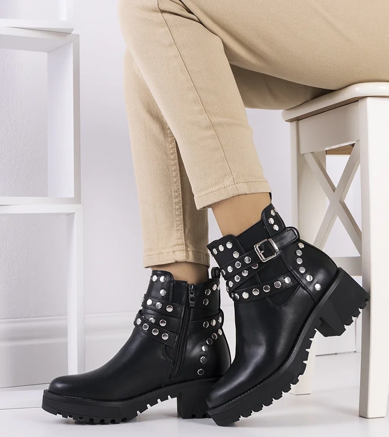 Fekete bokacsizma Kinecardine