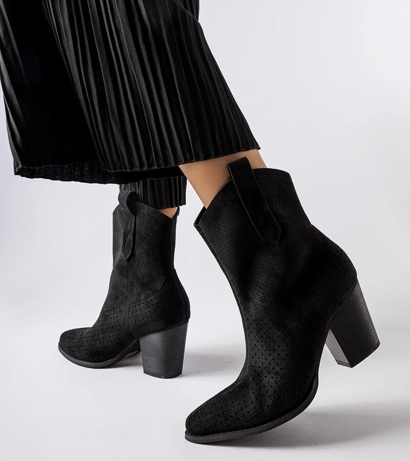 Fekete csipkés cowboy csizma Desjardins