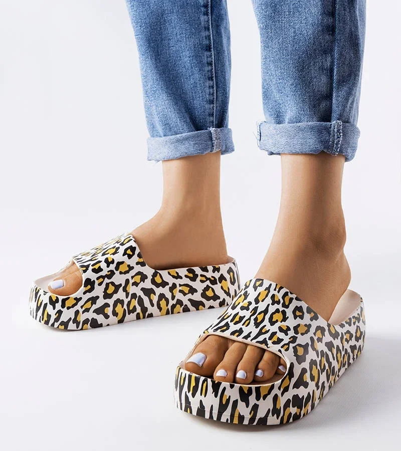 Fehér párducos platformos papucs Galena