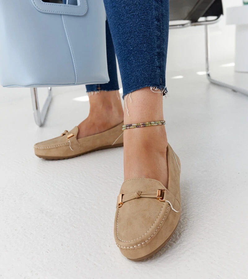 Matt kivitelű bézs Scafati mokaszinok