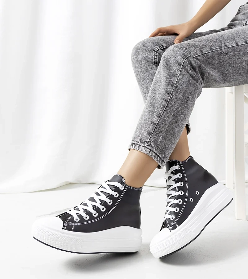 Fekete bokacsizma Copples