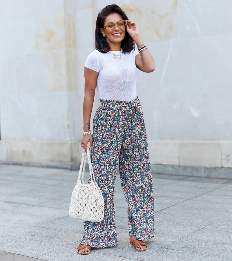 Fekete női széles pliszírozott Saliha nadrág