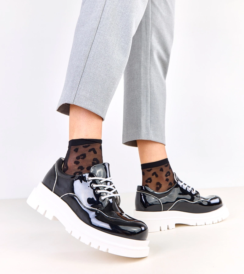 Cheshire masszív talpú fekete félcipő