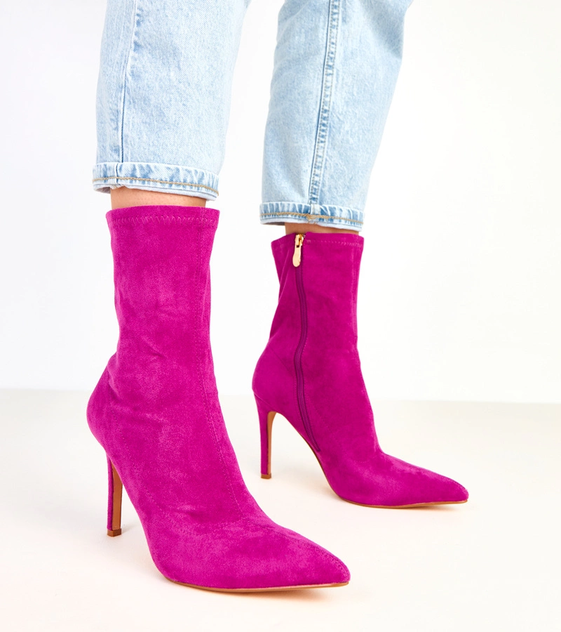 Lila velúr tűsarkú bokacsizma Tennille