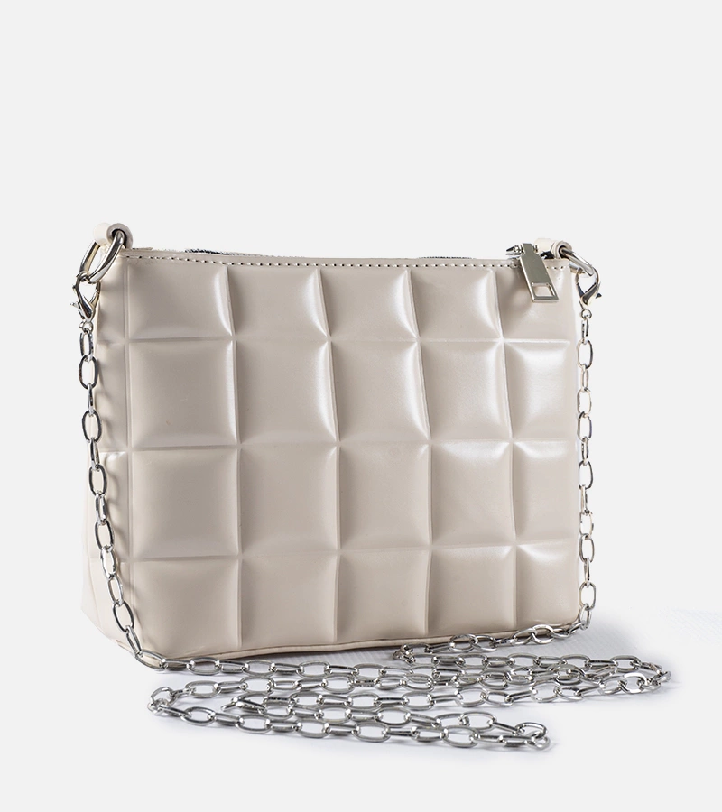 Fehér, láncos, steppelt Laas táska