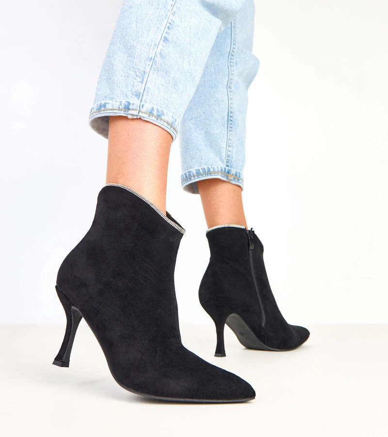 Silvia strasszos női fekete bokacsizma