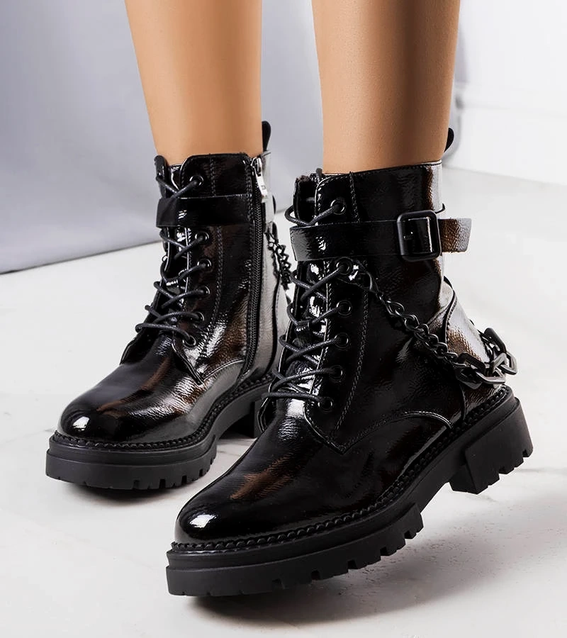 Fekete fényes bokacsizma Constance