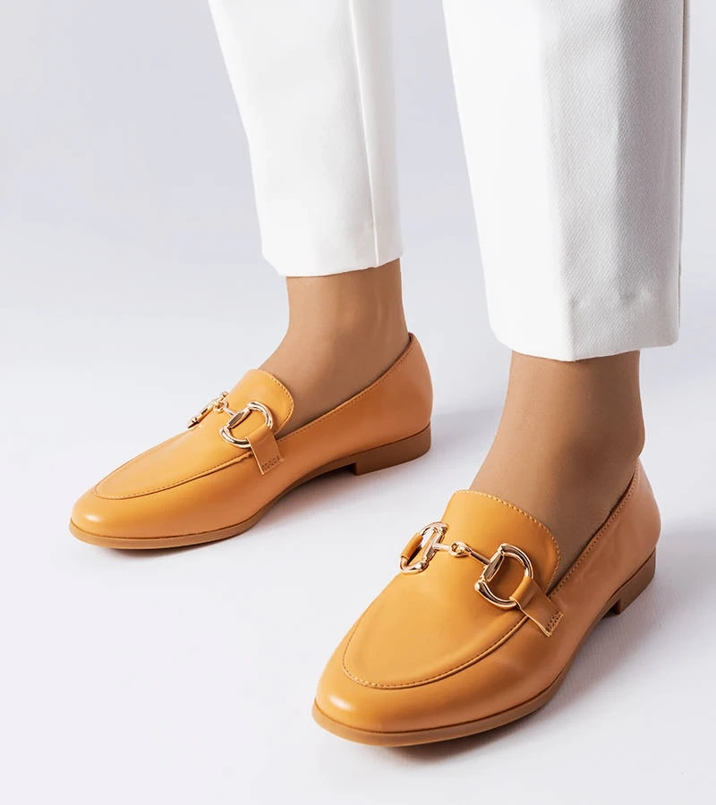 Barna lapos sarkú Jomphe mokaszinok