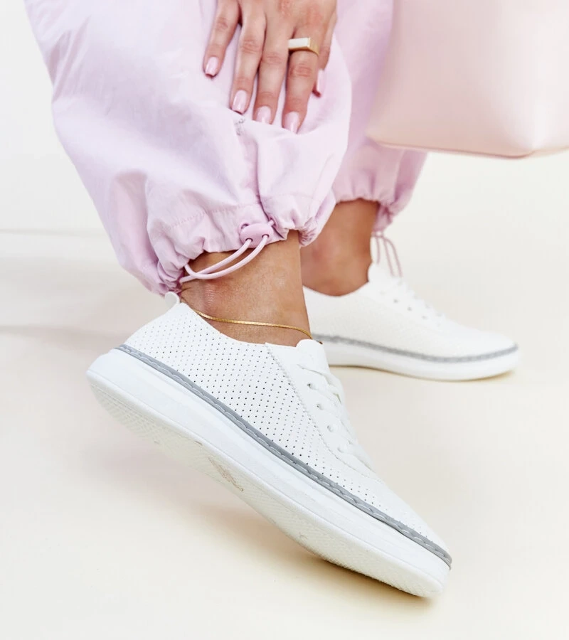 Fehér-szürke áttört Biserka teniszcipők