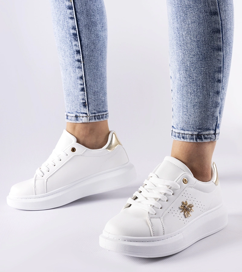 Fehér Fairfax cipők cirkónia applikációval