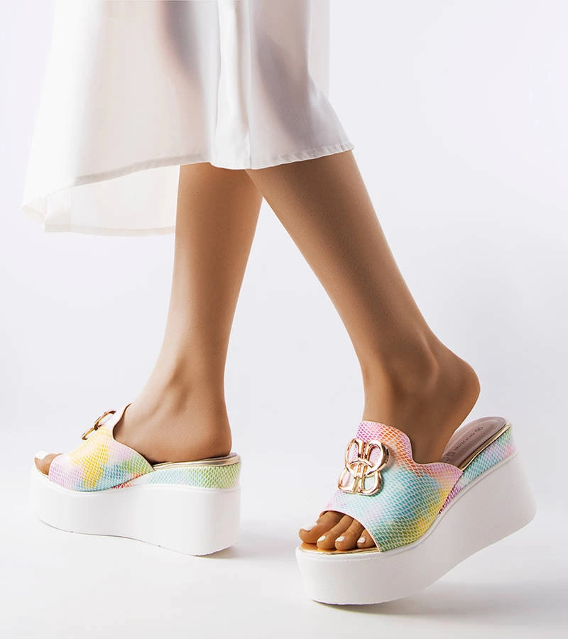 Szivárványos platformos szandál Havanna