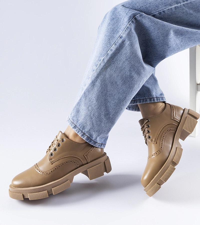 Barna Piazzetta fűzős félcipők