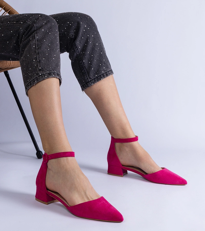 Elison sötét rózsaszín alacsony sarkú cipő