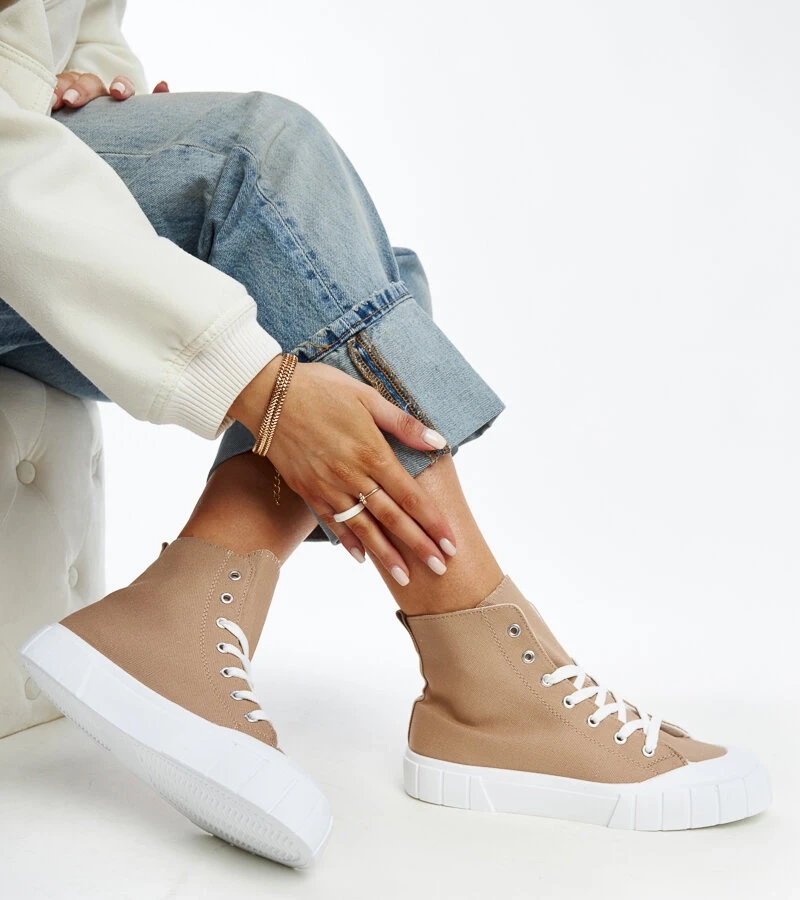 Vinka magas barna tornacipői