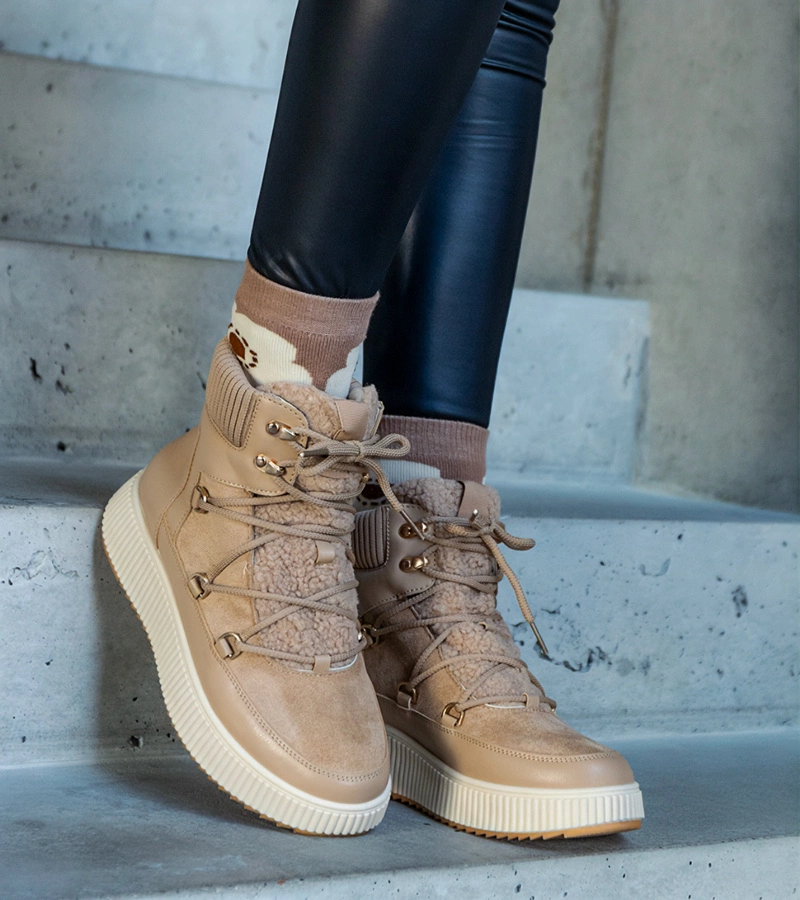 Beige bokacipők vastag talppal Rosemarie.