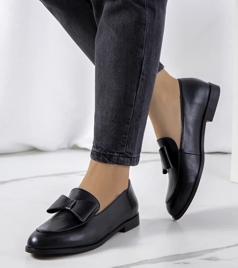 Fekete női cipő Hoge