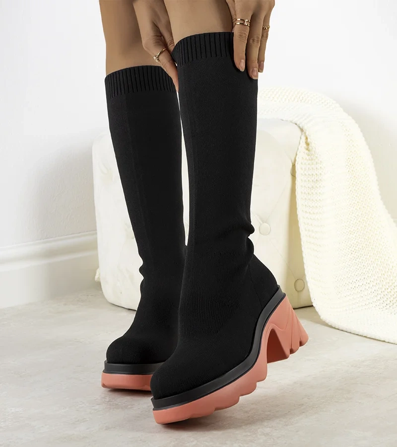 Fekete csizma rózsaszín talppal Natale