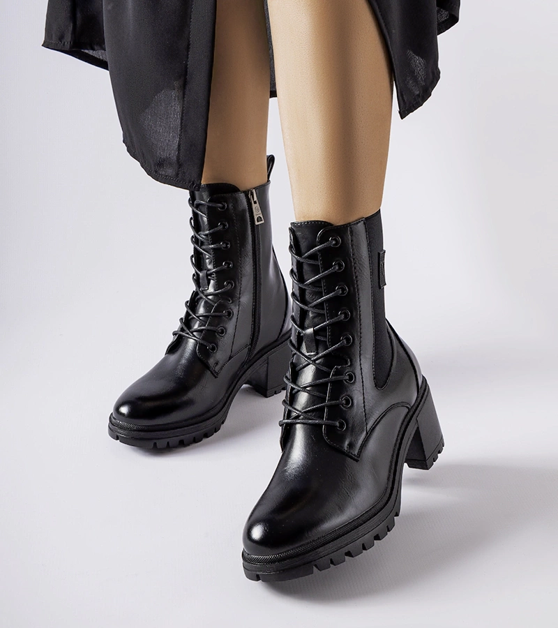 Vinceza fekete bélelt bokacsizma