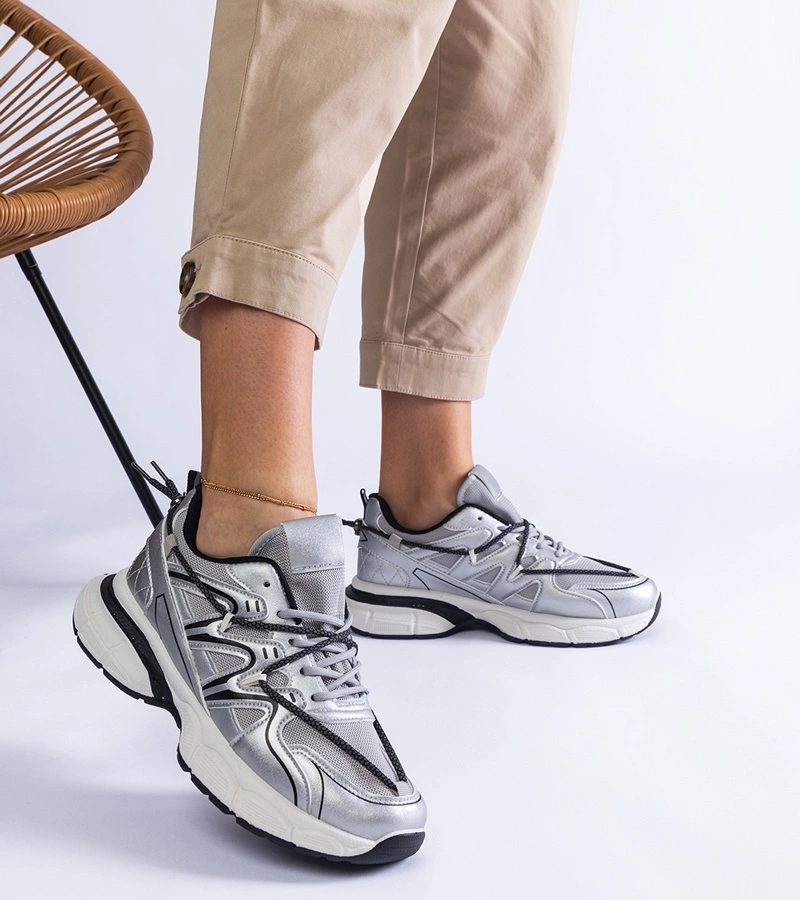 Ezüst női tornacipő masszív talppal Colunga