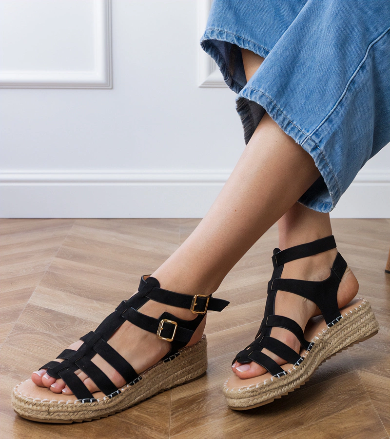 Fekete espadrille szandálok alacsony platformon Amur