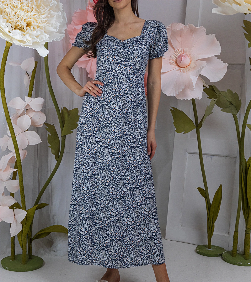 Kék maxi ruha Amande nyakkivágással