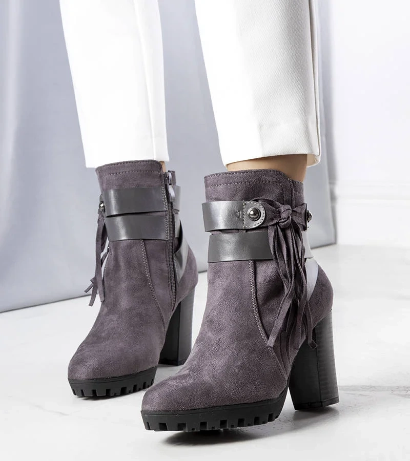 Szürke bélelt sarokkal rendelkező Rayan bokacsizma