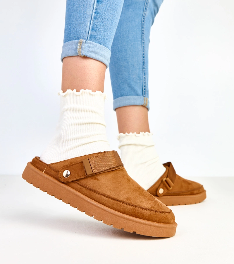 Barna tépőzáras papucs Miluska