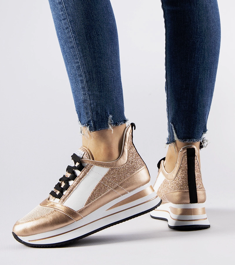 Arany flitteres platform cipők a Marce-tól