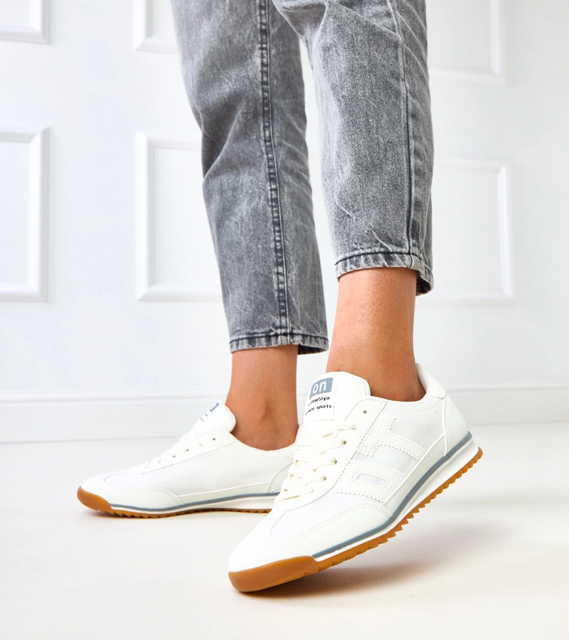 Fehér sportos tornacipő szürke elemekkel Ainslie