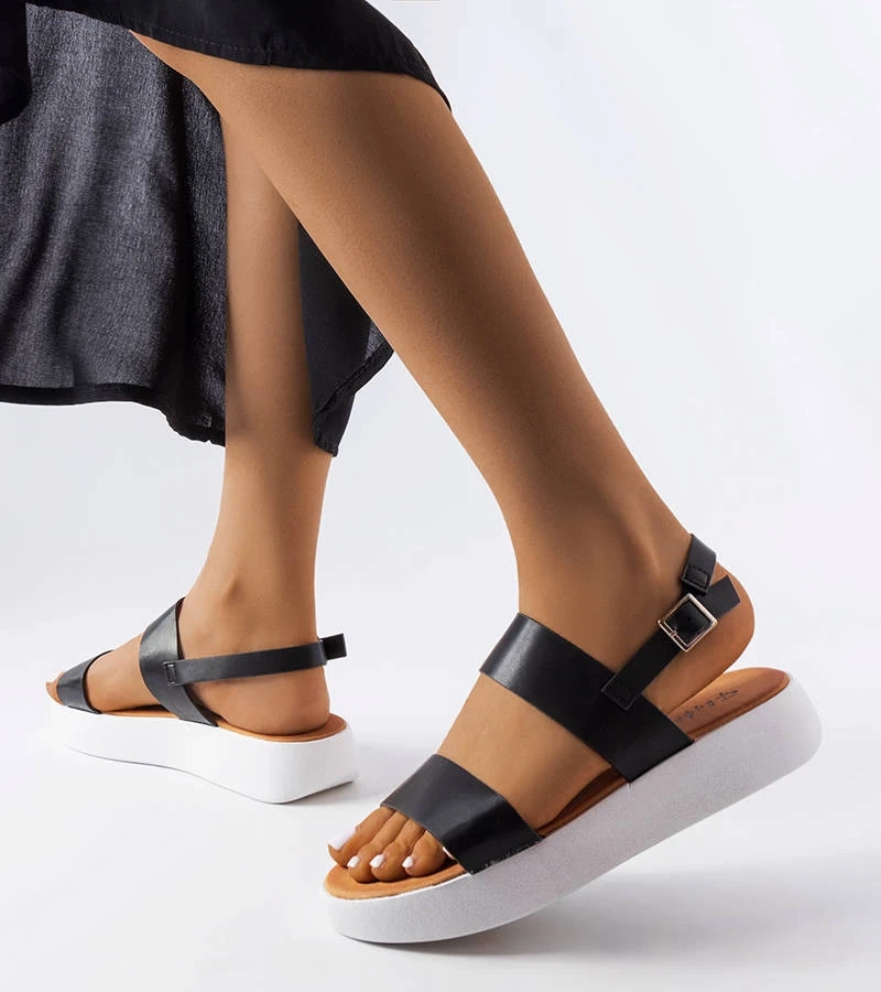 Fekete Isaac platformos szandál