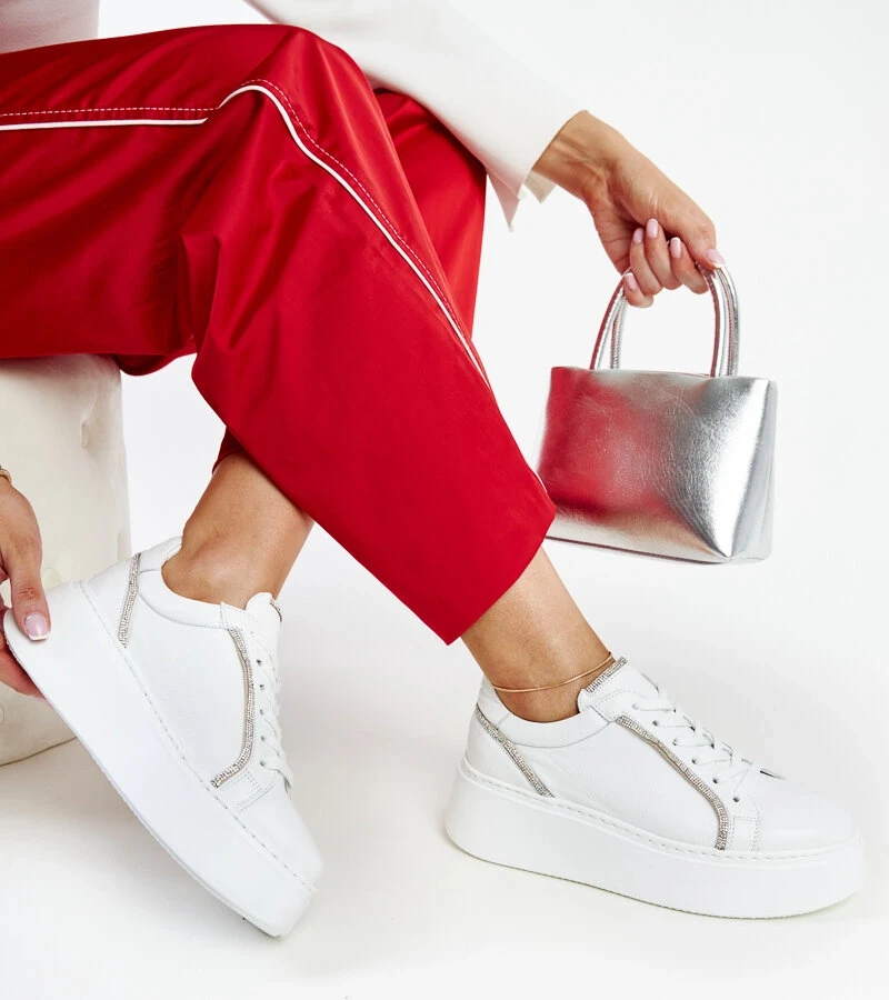 Karino fehér bőr cirkónia köves tornacipők