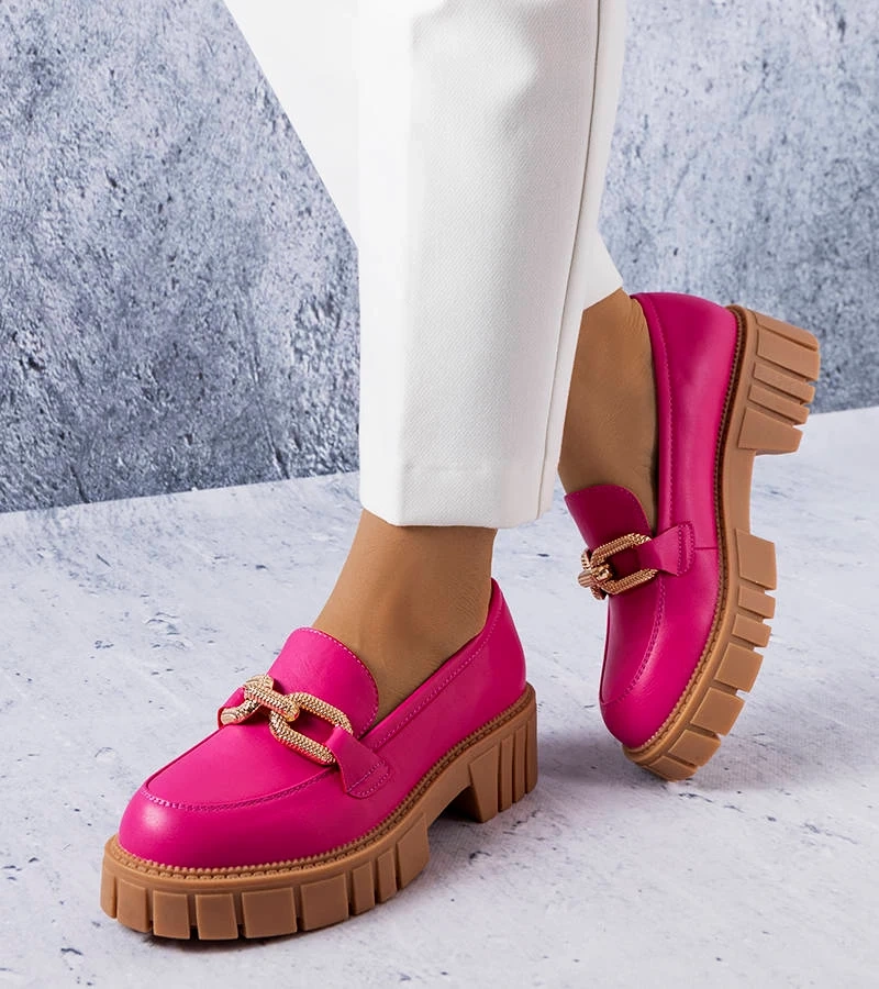 Rózsaszín cipő arany díszítéssel Adriney