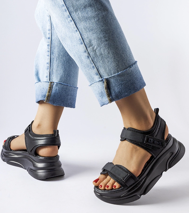 Fekete sportos platform szandál Tampa