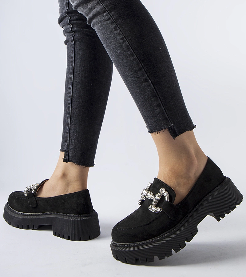 Fekete cirkóniával díszített mokaszinok Crescenzo