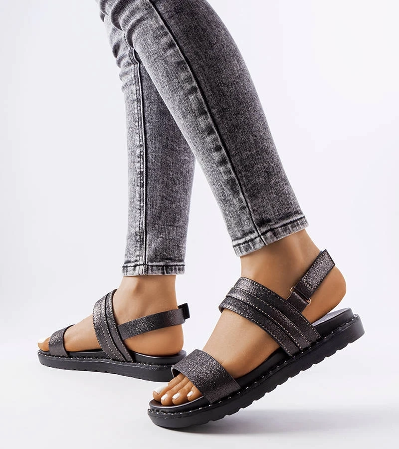 Fekete fényes szandál Felicienne