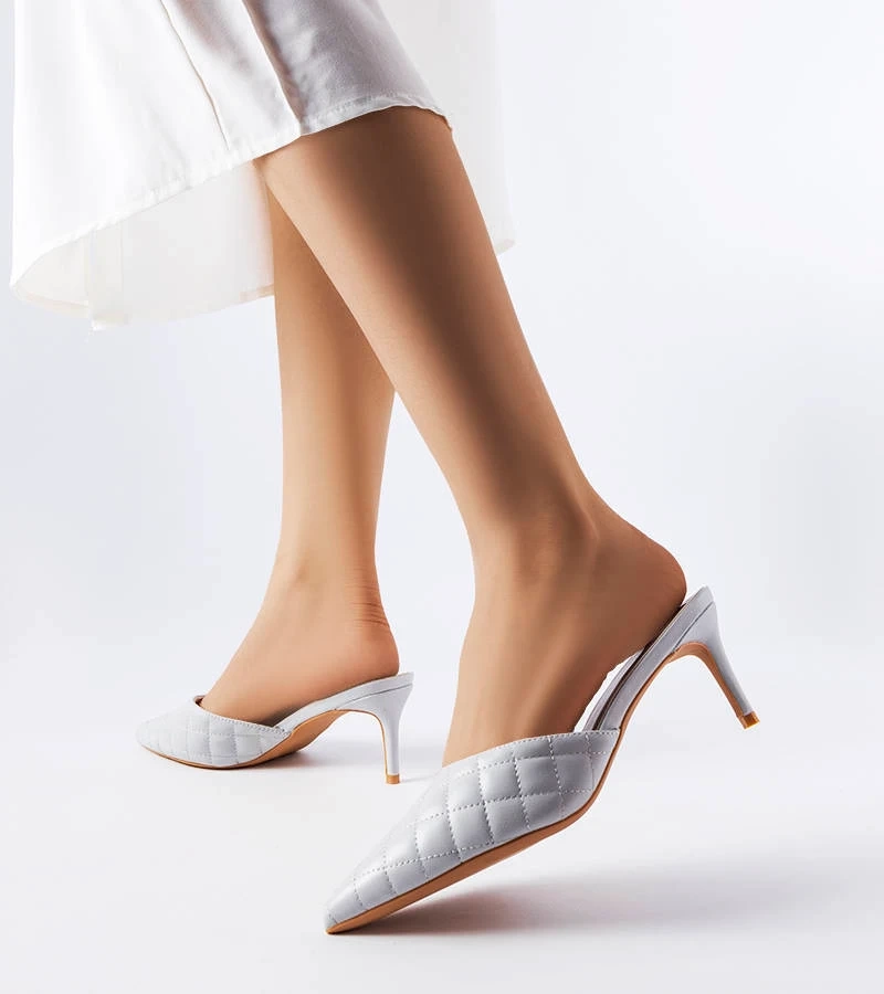 Szürke steppelt magassarkú papucs Lambert