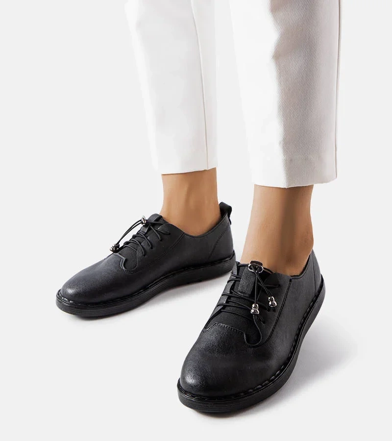 Fekete könnyű Perrine félcipők