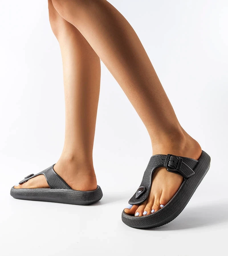 Fekete platformos japán papucs Moretti