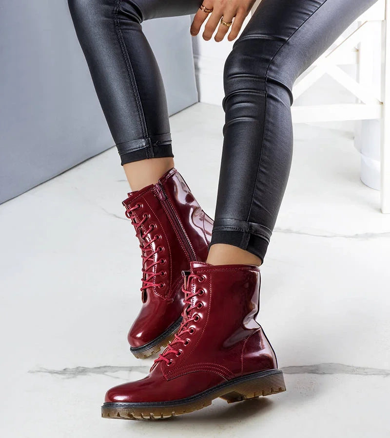 Piros lakkozott Rhys bokacsizma