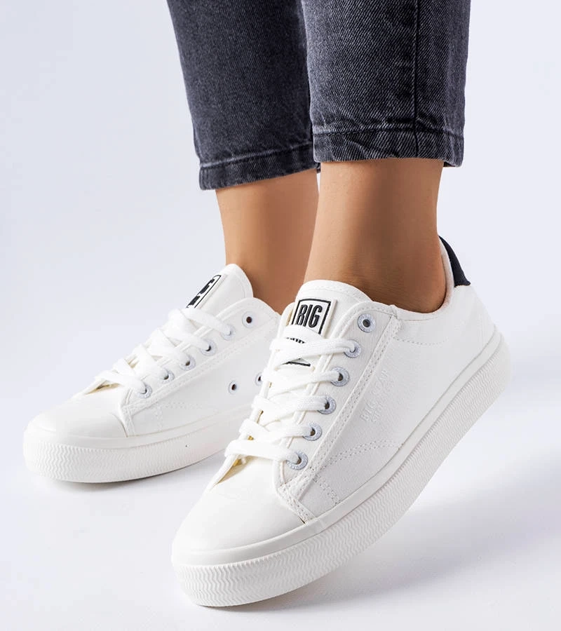 Fehér anyagból készült Big Star LL274091 teniszcipő.