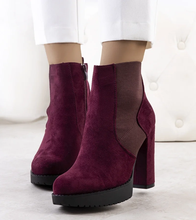 Bordó magassarkú csizma Macie