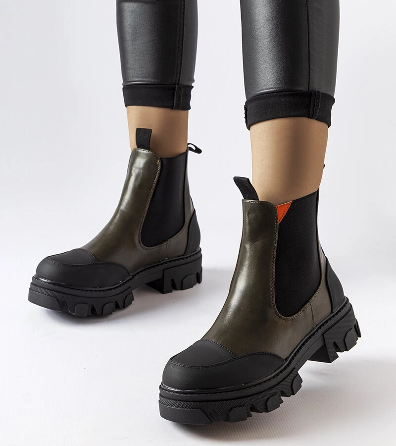 Zöld csúszásmentes csizma Sibyla