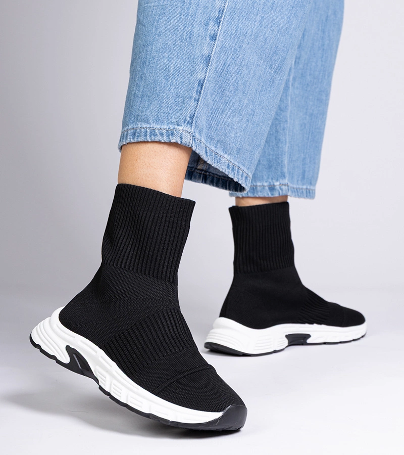 Fekete sportos zoknicsizmás edzőcipők Narny