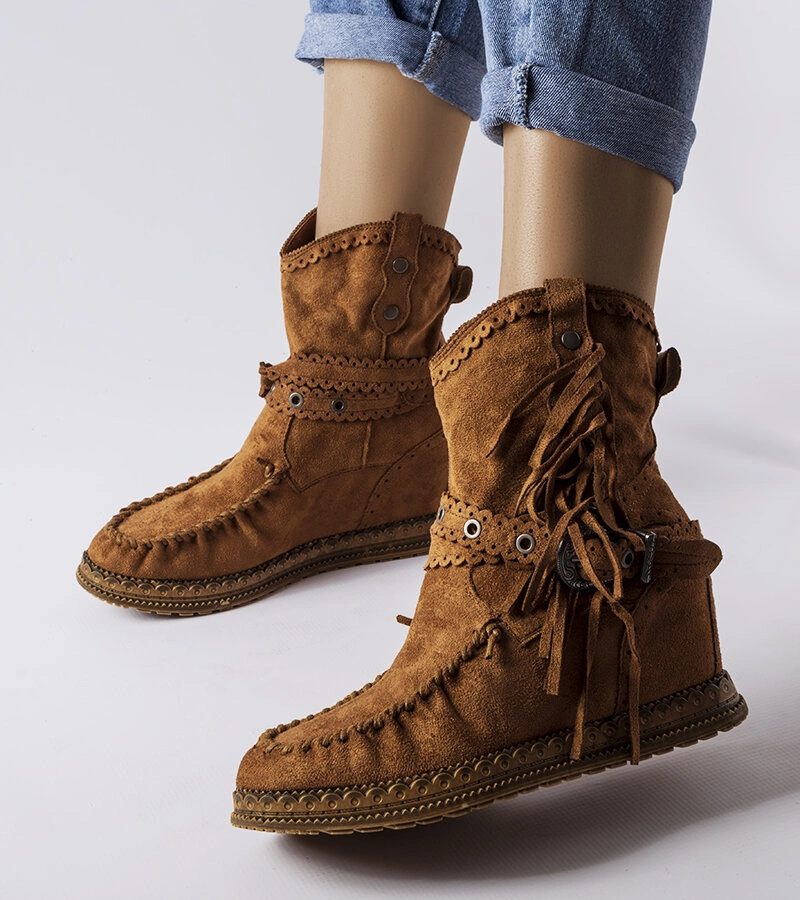 Barna platformos bokacsizma Teodata