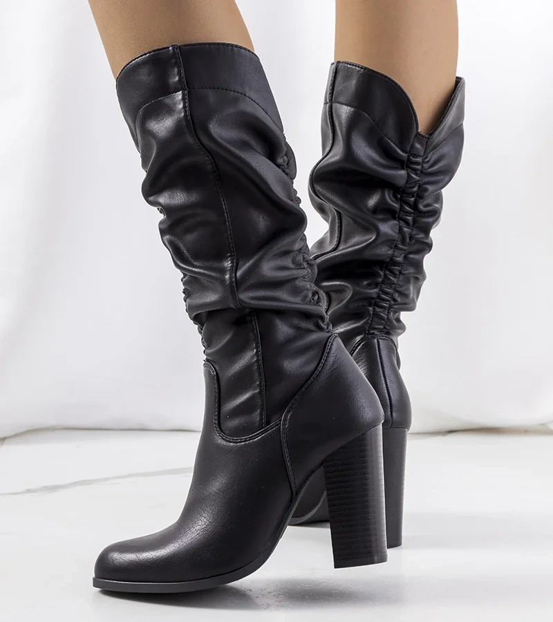 Fekete Serpa magassarkú csizma