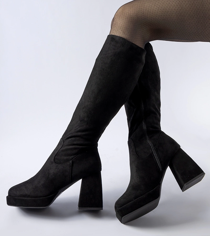 Fekete meleg bokacsizma masszív talppal Fantino