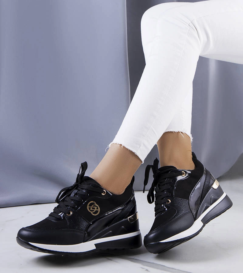 Fekete platformos tornacipők Berkley