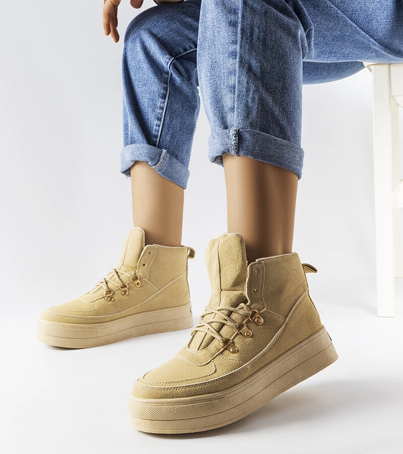 Jolin bézs platformos bokacsizma