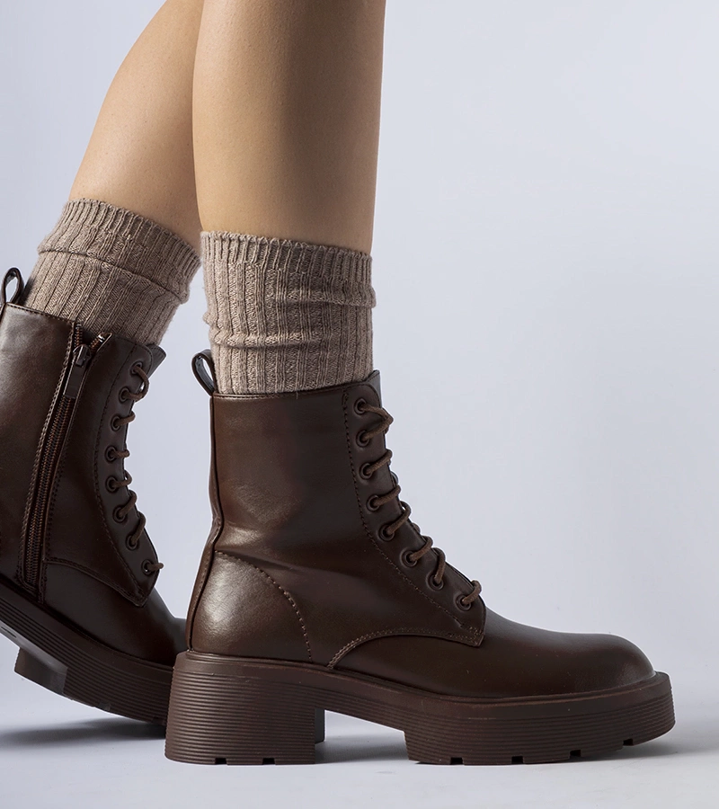 Barna bélelt bokacsizma vastag talppal Cirillo