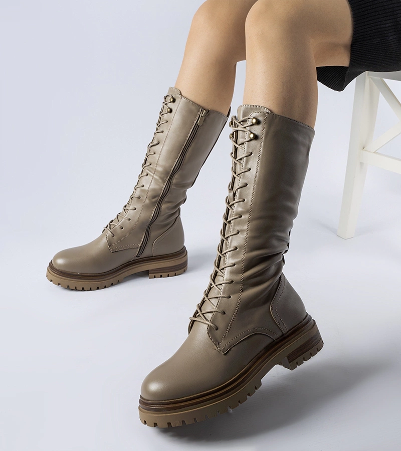 Barna magas fűzős bakancsok Montepiano